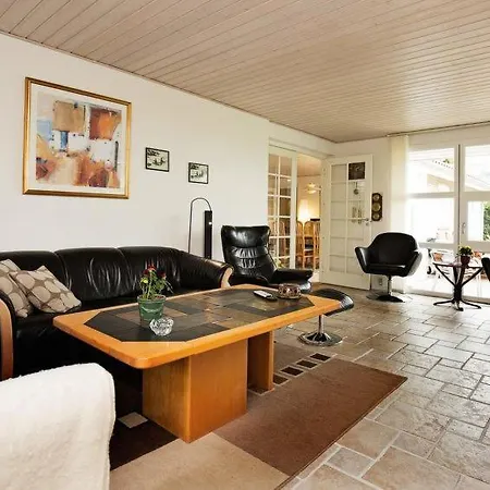 Sleeps 8 Pool Wifi بيت للعطل Skælskør